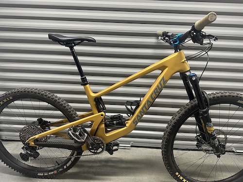 【中古】 Trancefloor 2019 Santa Cruz 5010 cc slopeduro/freeride build For Sale
