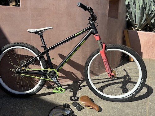 Kona shonky dirt jumper sale