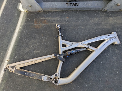 Specialized enduro frame for sale deals