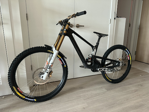 Downhill Bikes For Sale Buy and Sell Used Downhill BikesPinkbike BuySell Search