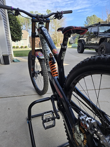 Downhill Bikes For Sale | Buy and Sell Used Downhill BikesPinkbike