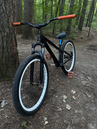 USED Intense Uzzi SL Large Mountain Bike 3x8 Speed White