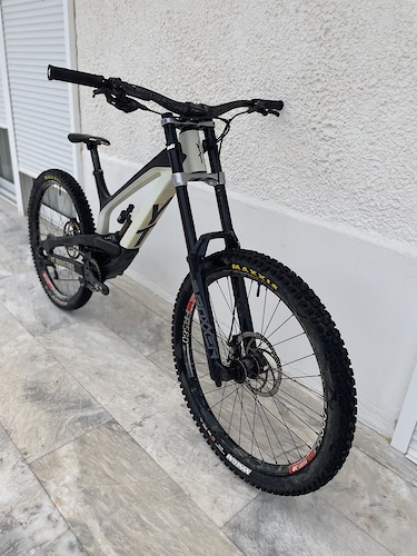 Results for "yt" - Downhill Bikes For Sale | Buy and Sell Used Downhill  BikesPinkbike BuySell Search
