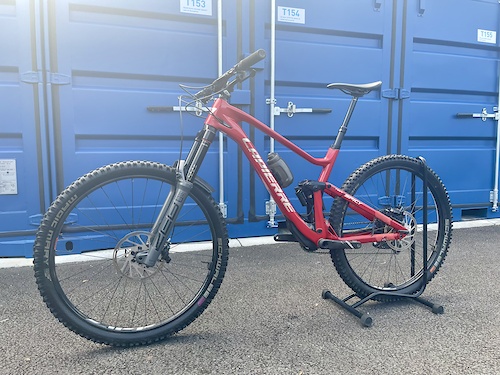 Enduro Bikes For Sale Buy and Sell Used Enduro BikesPinkbike BuySell Search
