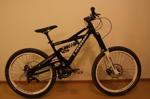 Cannondale DH Side