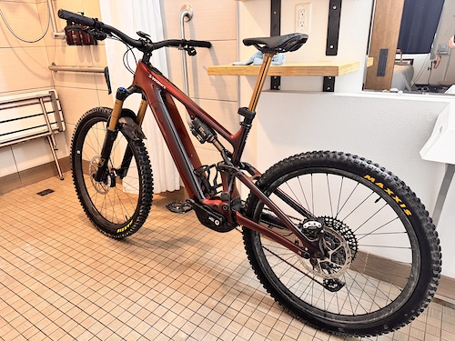 SANTA CRUZ BICYCLES サンタクルズ＜Bullit＞ リアサスMTBフレーム(USED)　Fox Racing Shox リアショックユニット付き Made in USA SANTA CRUZ BICYCLES サンタクルズ＜Bullit＞ リアサスMTB