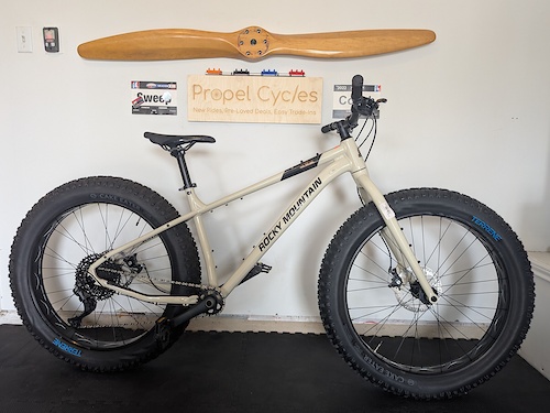 ロッキーマウンテンブリザード20 ファットバイク ロッキーマウンテン