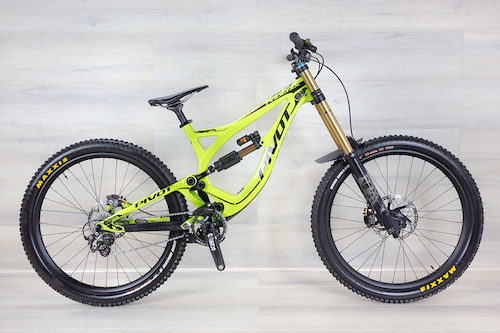 pivot phoenix 27.5 ダウンヒル　giant kona pivot phoenix 27.5 ダウンヒル giant kona - メルカリ