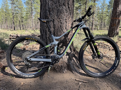 SCOTT GENIUS 720 Mサイズ　27.5インチ　引き取り限定！ SCOTT Bike Genius 720 black/green - Khcycle Singapore