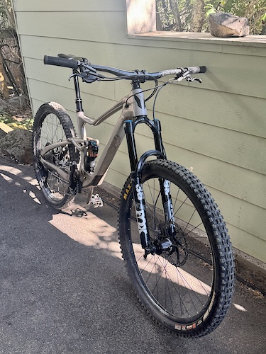 【取引限定】Devinci troyカーボンフレーム27.5インチフルサスMTB オールマウンテンフルサスMTB DEVINCI TROY 【ダ