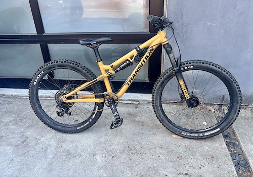 TRANSITION RIPCORD 24インチ フルサス Transition Ripcord Kids Full Suspension Mountain Bike - 24
