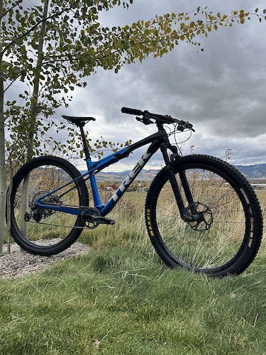 2022 Trek Supercaliber 9.8 XT Medium For Sale