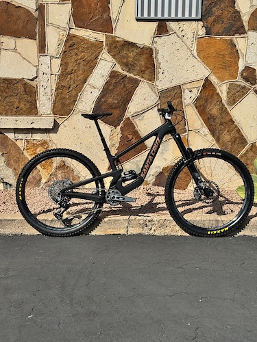 2026 SANTA CRUZ MEGATOWER 2 GX AXS BLK/GLD MEDIUM For Sale