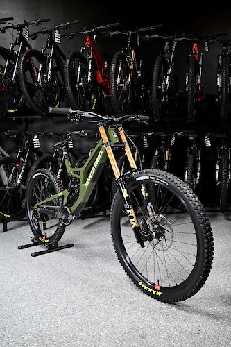 Downhill Bikes For Sale | Buy and Sell Used Downhill BikesPinkbike