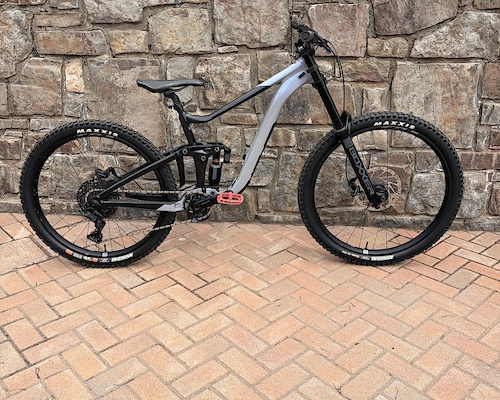 Downhill Bikes For Sale | Buy and Sell Used Downhill BikesPinkbike