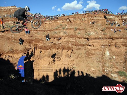 Downhill red store bull rampage 218