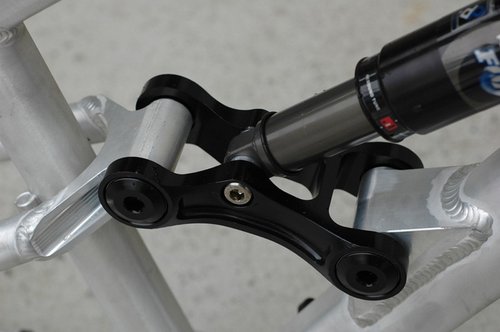 2009 Transition Covert rear linkage