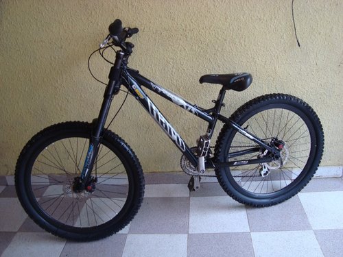 haro v1 mountain bike