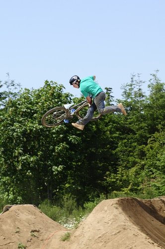 Casey with a sweet running man tailwhip