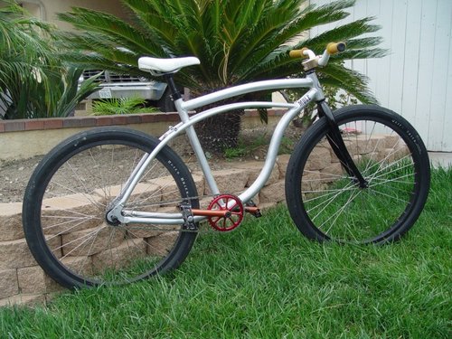 cruiser mountain bike hybrid