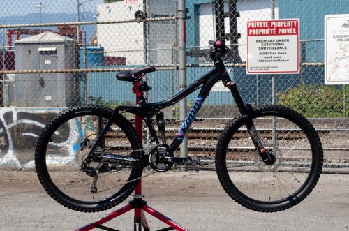 2010 Kona Minxy - Exclusive first look. - Pinkbike