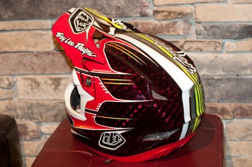 Troy Lee Designs D2 carbon fiber bicycle race helmet – Jays Moto Junk