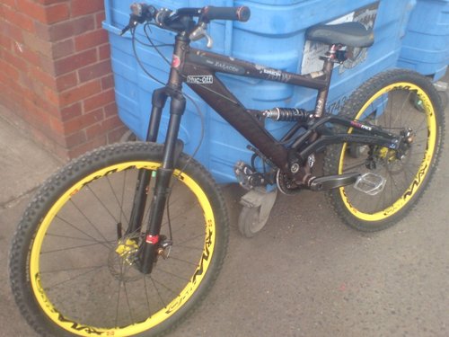 saracen raw 2 mountain bike