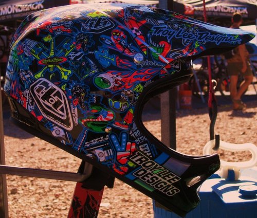 New Troy Lee D2 Graphics