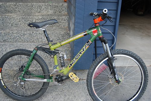 自転車本体 KONA stinky Dee-lux 26er KONA stinky Dee-lux 26er