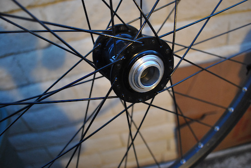 Azonic Outlaw front wheel