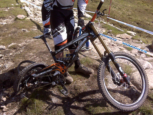 Friday practice at Fort William. Easton Carbon rim failure at the first rock garden.