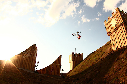 Nine Knights Contest Photo c by www.larsscharlphoto.com me