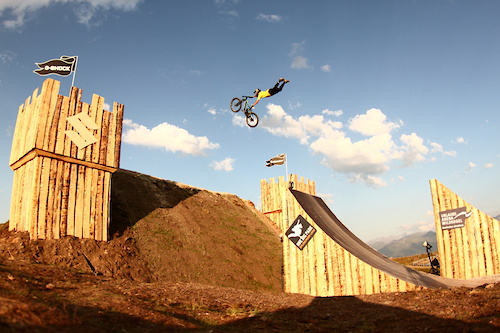 Nine Knights Contest Photo c by www.larsscharlphoto.com me
