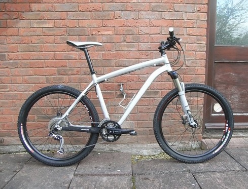 2010 Specialized Rockhopper SL Expert Mountain Bike Silver For Sale