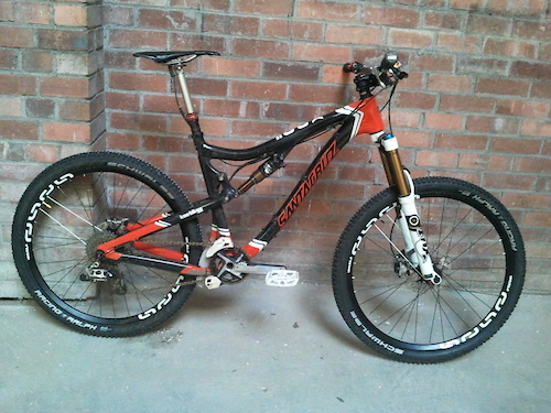 update on my santa cruz blur trc. now with e13 trs+ rims, dropper post and offset bushings. just waiting for the new KS LEV post to come out now... :)