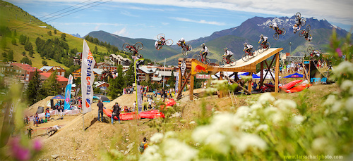 Cam Zink with the wildest stepup/stepdown combo at Crankworx Les2Alpes... stoked to hear that he's okay after his big crash in Whistler and going to ride the Rampage!
