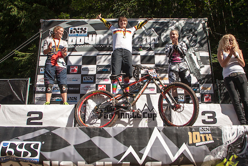 Harriet wins the German national downhill championships for the third time in a row.
Pic: Thomas Dietze
