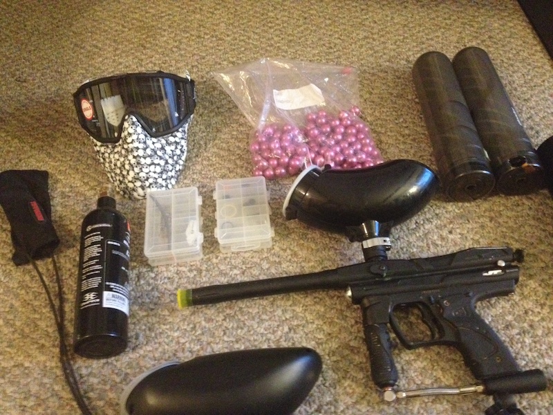 2 paintball guns and lots of extras For Sale