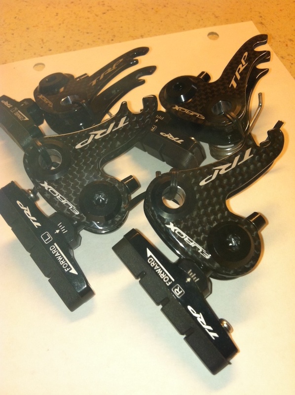 carbon cantilever brakes