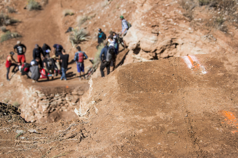 See the orange lines pointing you in the right direction Now see the tracks.... yeah. Let s just say that Mark happened to do an exact repeat of Gee s crash on this step down last year and unfortunately Mark couldn t walk this one off.
