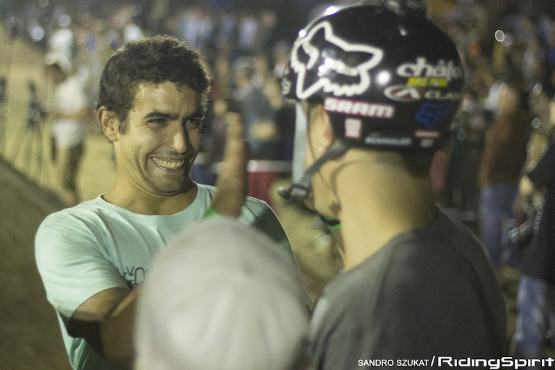 Those are two friends riding happy. Carlos Marin put some awwsome rounds together.