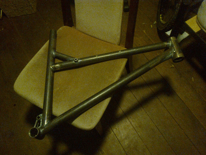 new front triangle for the descendence two-stroke prototype