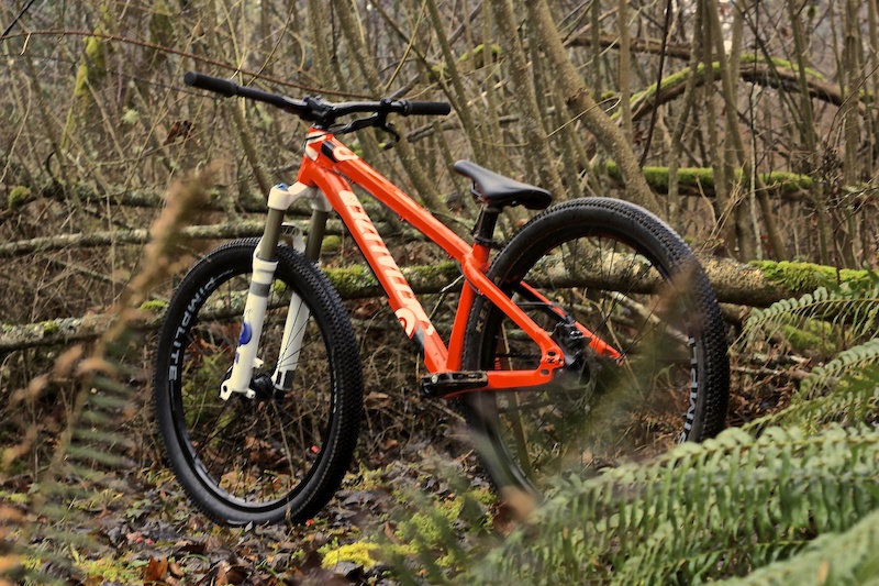 Specialized Volvo Downhill 230mm велосипед