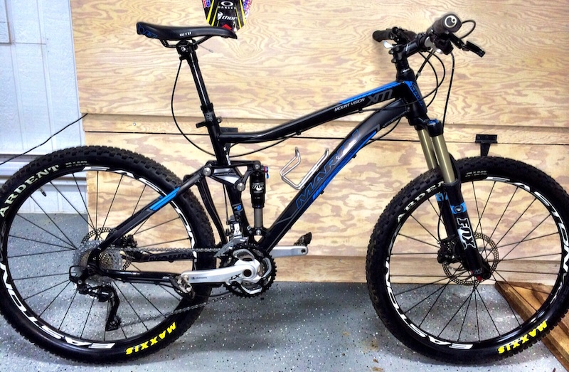 2013 ** MARIN MT-VISION XM8 MTB, M 17.5'' For Sale