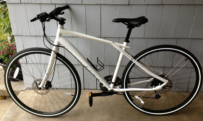 gt traffic 2.0 hybrid bike