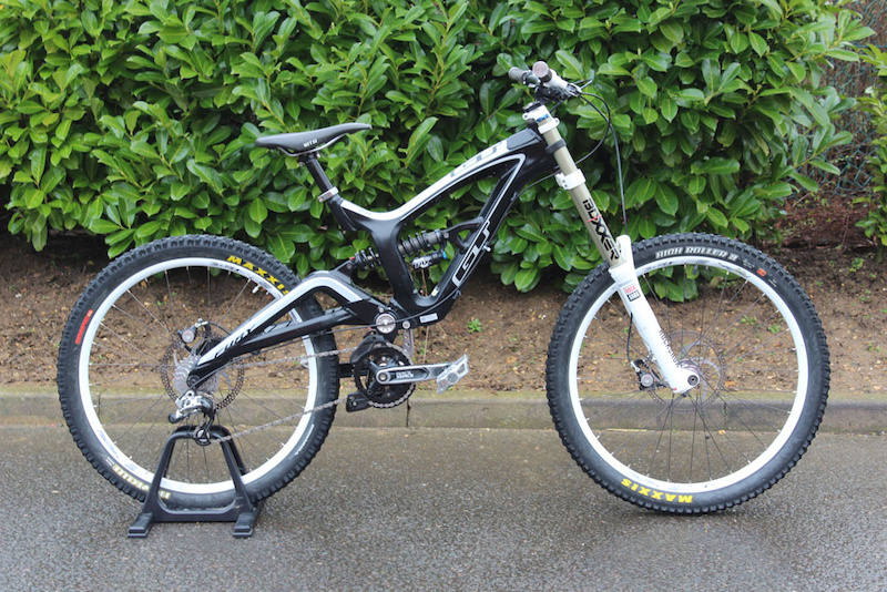 2013 GT Fury 2.0 Mountain Bike Medium (GT115) EX HIRE BIKE For Sale