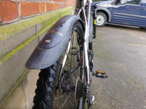 Carrera Crossfire 2 Men's Hybrid Bike + 