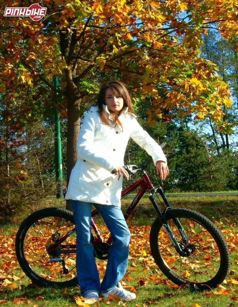 My beautiful wife =)=*and my beautiful bike =*