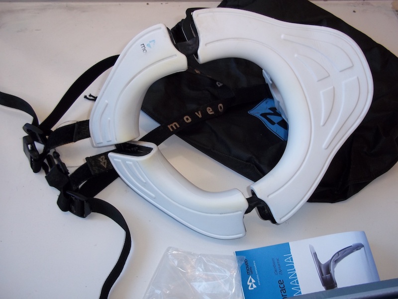 Superb neckbrace with box and instructions