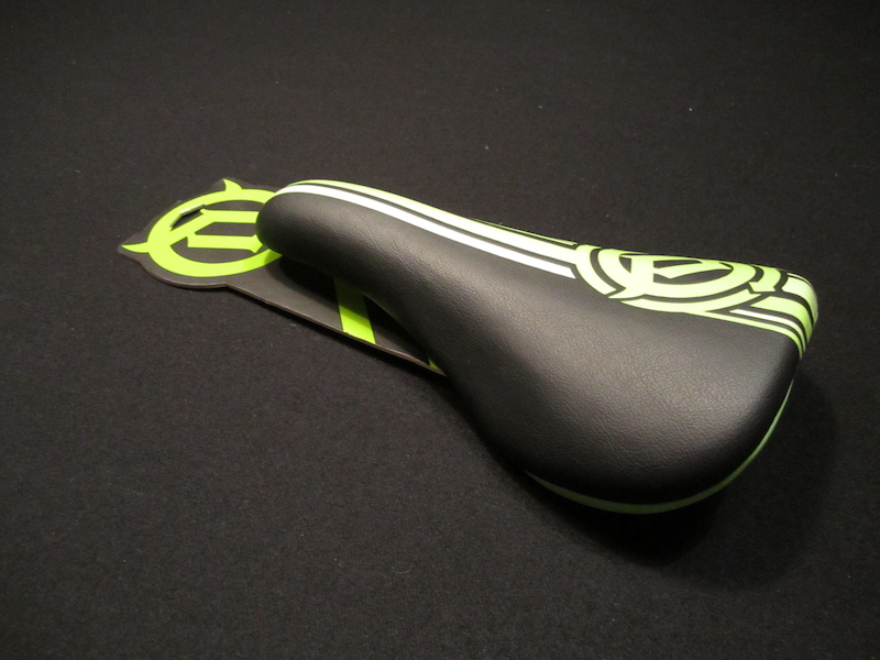 Brand new never mounted Deity Rally saddle (I-Beam) in green for sale